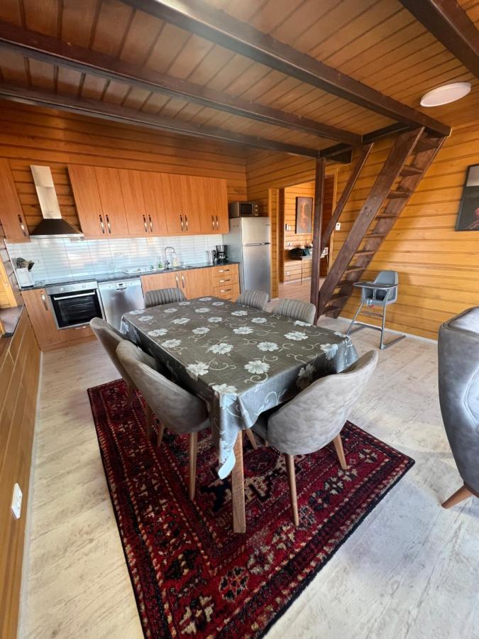 Large Luxury On The Golden Circle Next To Kerith The Crater. *